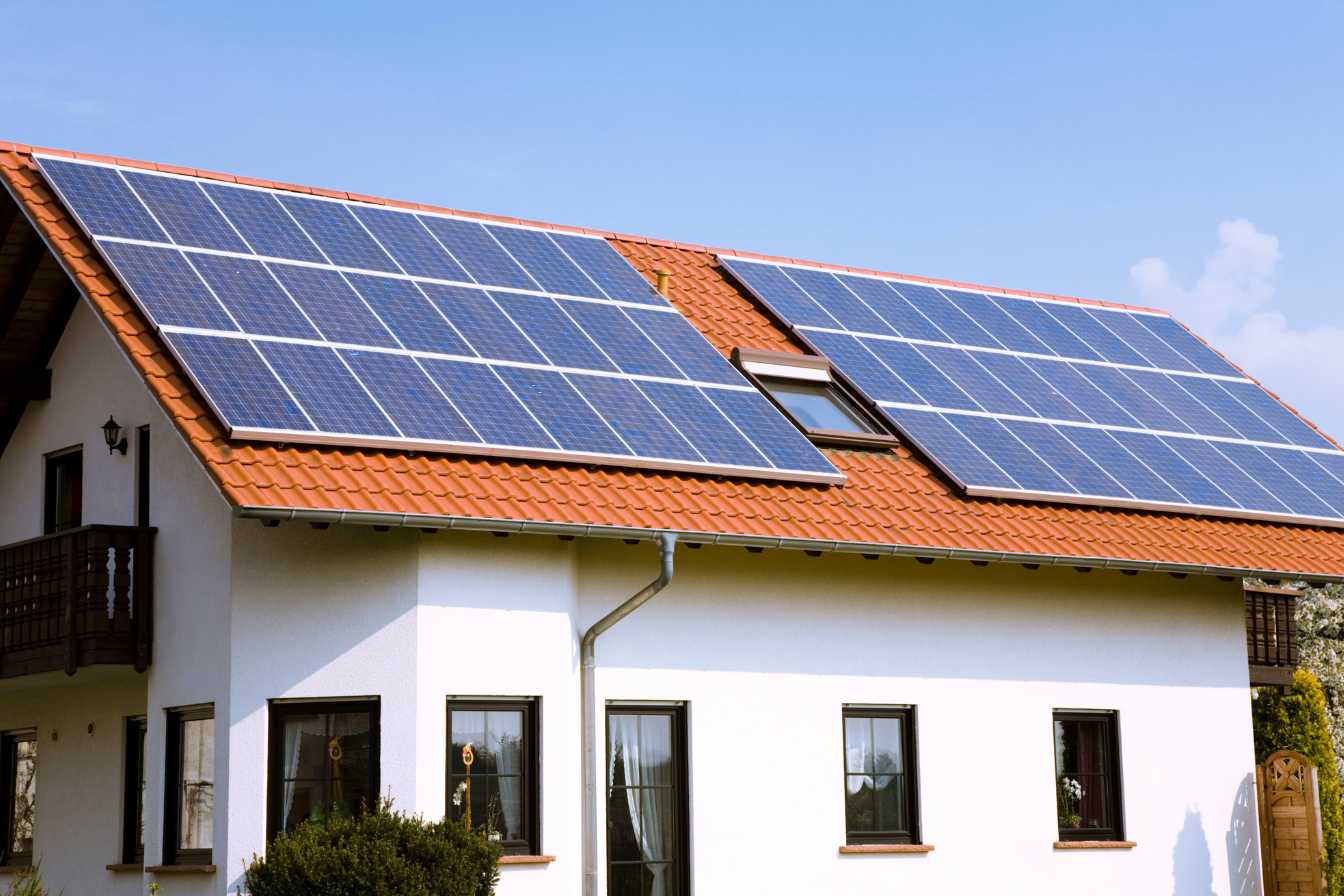 découvrez les prix des panneaux solaires pour une surface de 100m2. comparez les options et trouvez la solution adaptée à vos besoins énergétiques tout en réalisant des économies sur vos factures d'électricité.