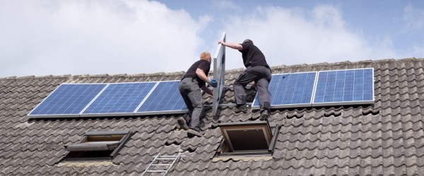 découvrez tout ce qu'il faut savoir sur les prix des panneaux solaires au mètre carré. comparez les coûts, explorez les aides disponibles et trouvez la meilleure solution pour rendre votre transition énergétique économique et efficace.