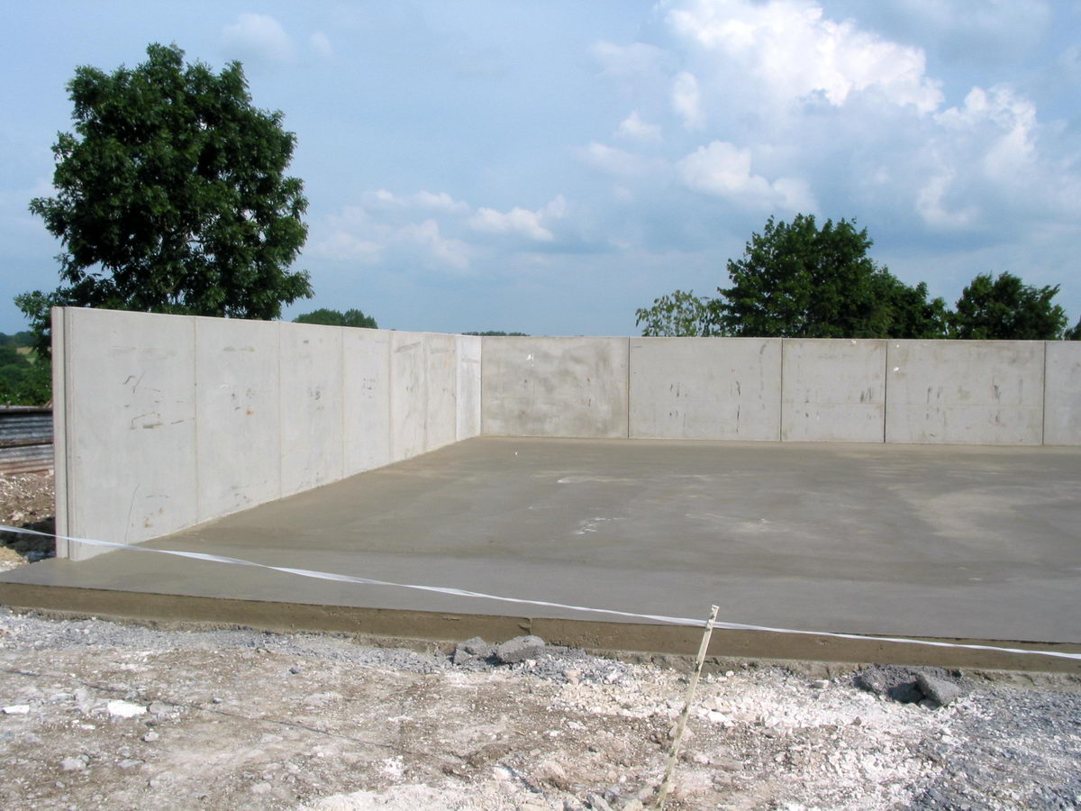 découvrez les meilleurs prix pour les plaques en béton adaptées à la construction de hangars. comparez les options disponibles et trouvez la solution idéale pour votre projet de construction.