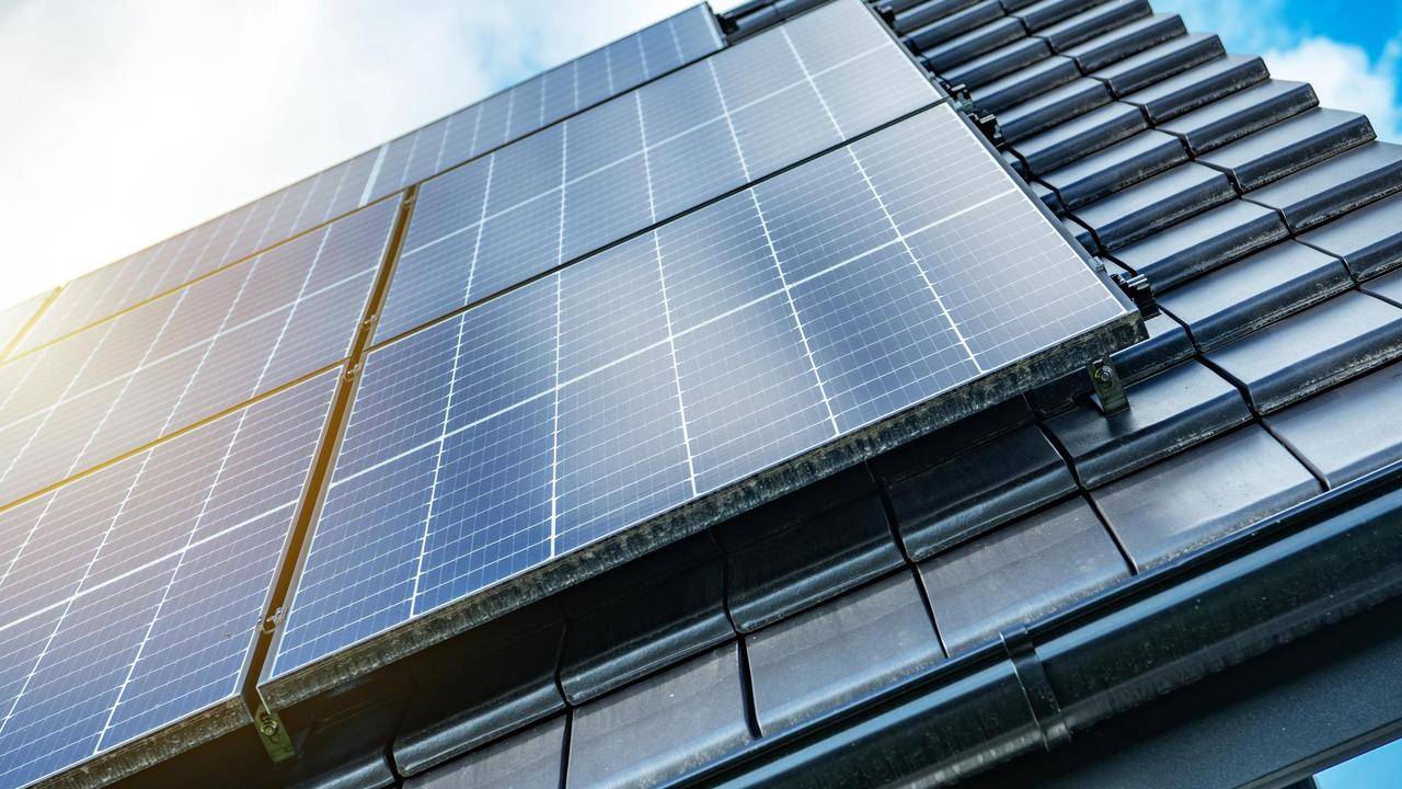 découvrez les tendances et les prévisions des prix de rachat des panneaux photovoltaïques en 2025. informez-vous sur les opportunités d'investissement et les avantages de l'énergie solaire dans un contexte en constante évolution.