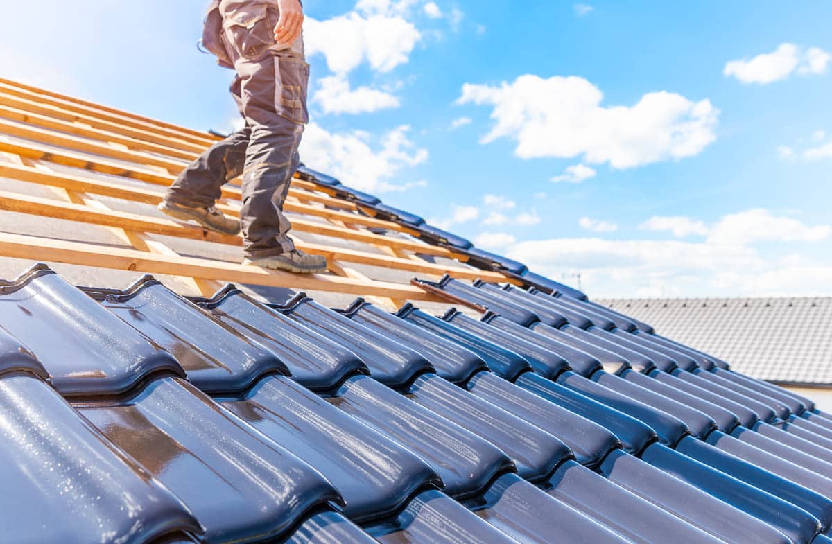 découvrez tout sur les prix des tuiles solaires au mètre carré. comparez les options, les coûts d'installation et les avantages écologiques de l'énergie solaire pour votre maison.