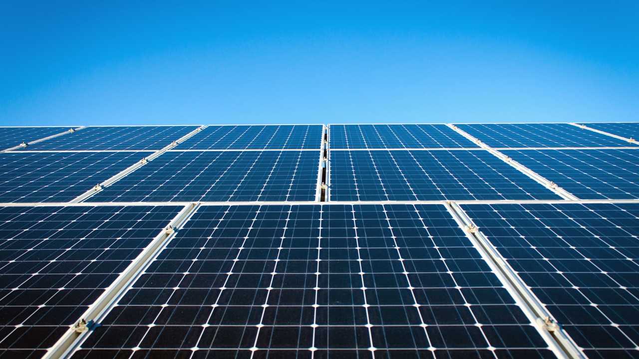 découvrez notre gamme de panneaux solaires, idéale pour réduire votre consommation d'énergie et contribuer à la protection de l'environnement. profitez d'une énergie renouvelable efficace et économique pour votre domicile ou votre entreprise.