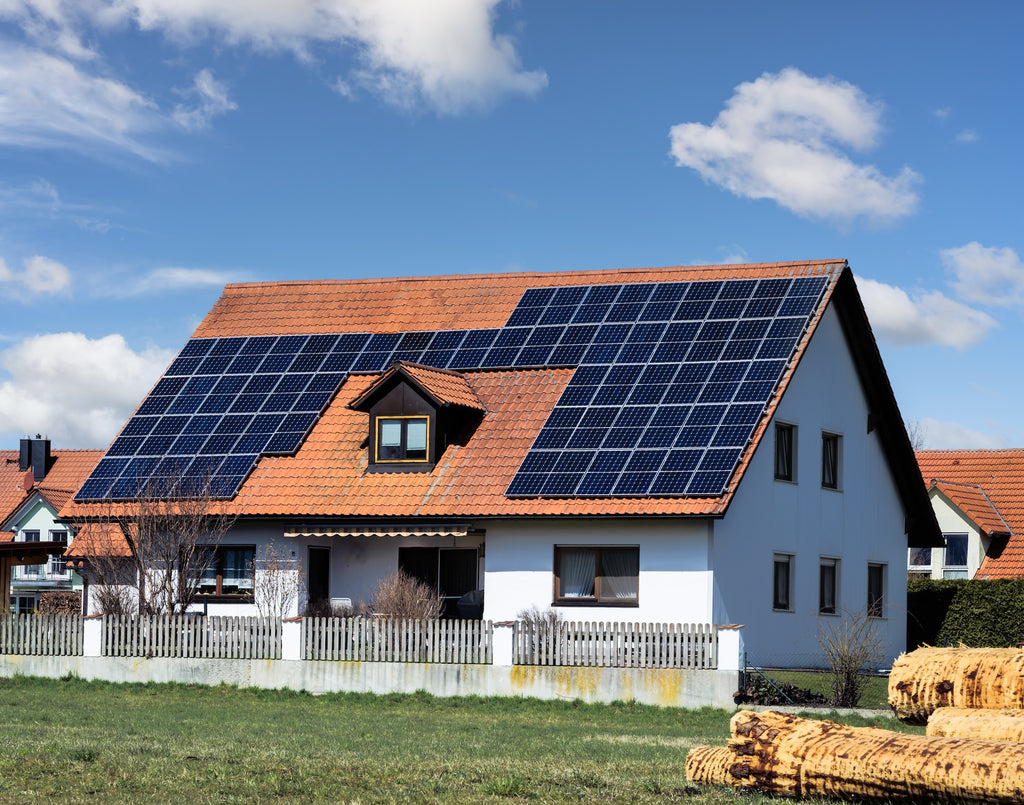 découvrez comment maximiser la puissance de vos panneaux solaires pour votre maison. optimisez votre consommation d'énergie, réduisez vos factures et contribuez à un avenir plus durable grâce à nos conseils sur l'installation et l'entretien des panneaux solaires.