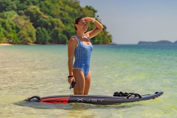 découvrez la puissance du surf : des conseils, des techniques et des équipements essentiels pour maîtriser les vagues et maximiser votre expérience sur l'eau.