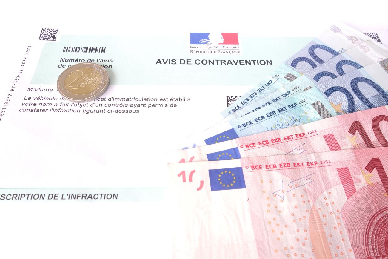 découvrez le guide ultime sur les panneaux photovoltaïques (pv) : fonctionnement, avantages, installation et impact environnemental. informez-vous sur les tendances actuelles et les meilleures pratiques pour bénéficier pleinement de l'énergie solaire.
