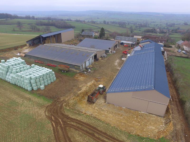découvrez tout ce qu'il faut savoir sur le pv agricole, un dispositif qui permet aux agriculteurs de produire de l'énergie renouvelable tout en valorisant leurs terres. informez-vous sur les avantages, les enjeux et les opportunités offertes par cette solution durable.