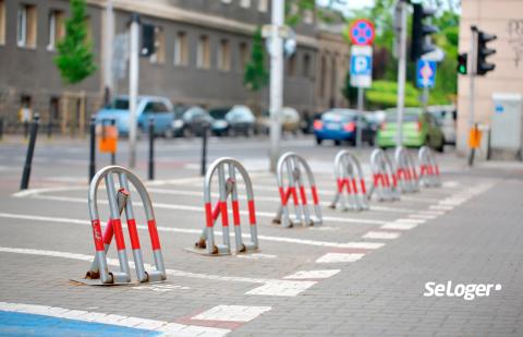 découvrez tout ce que vous devez savoir sur la réglementation du parking en france. informez-vous sur les règles, les obligations et les conseils pour stationner légalement et éviter les amendes.