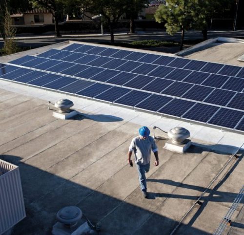 découvrez tout ce que vous devez savoir sur la réglementation solaire en france. cette guide complète aborde les lois, subventions et normes en vigueur pour optimiser votre installation solaire et tirer le meilleur parti de votre investissement énergétique.
