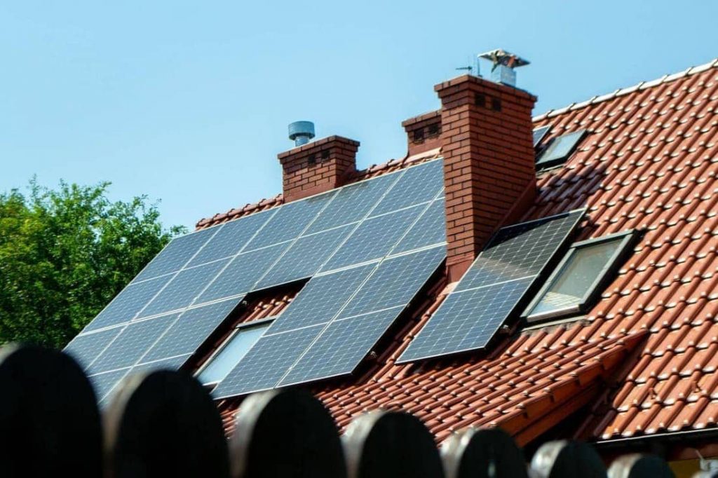 découvrez tout sur le rendement des panneaux photovoltaïques, ses facteurs déterminants et comment maximiser votre production d'énergie solaire pour une transition énergétique efficace.