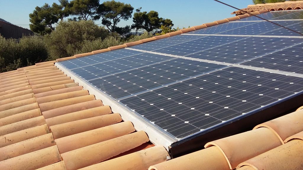 découvrez nos services de réparation solaire pour optimiser la performance de vos panneaux photovoltaïques. profitez d'une expertise professionnelle et d'une intervention rapide pour garantir l'efficacité de votre installation solaire.