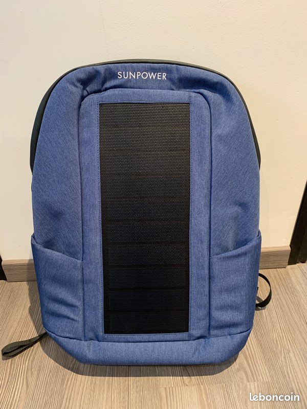 découvrez le sac à dos solaire, une solution innovante pour les aventuriers modernes. équipé de panneaux solaires, il vous permet de recharger vos appareils électroniques en toute simplicité lors de vos déplacements. pratique, léger et esthétique, ce sac est idéal pour les randonnées, les voyages ou même la vie quotidienne. ne manquez plus jamais d'énergie avec ce compagnon indispensable !