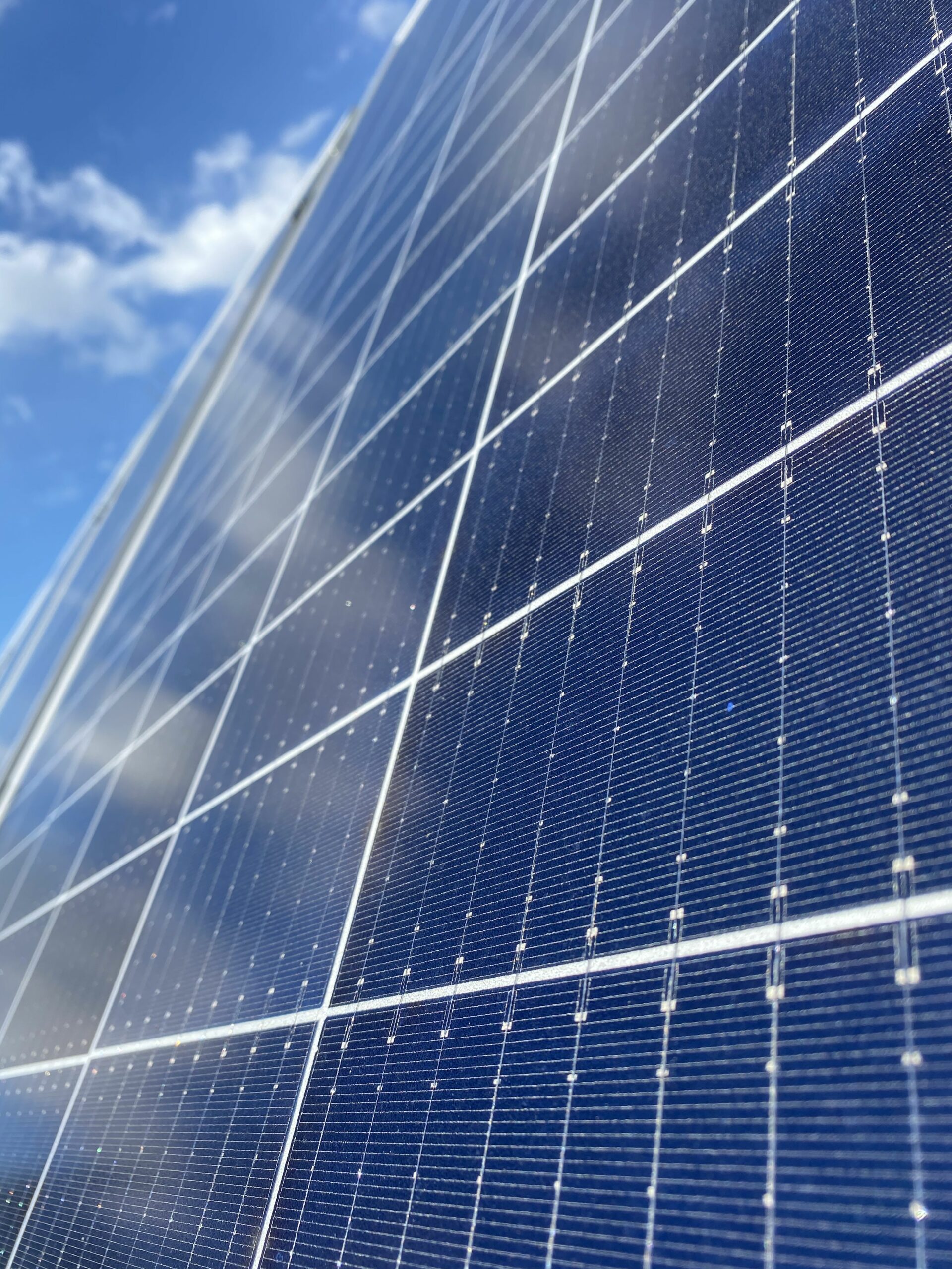 découvrez le fonctionnement et les avantages des systèmes photovoltaïques, une solution innovante pour produire de l'énergie renouvelable à partir du soleil. informez-vous sur les différentes technologies, leur performance et leur impact positif sur l'environnement.