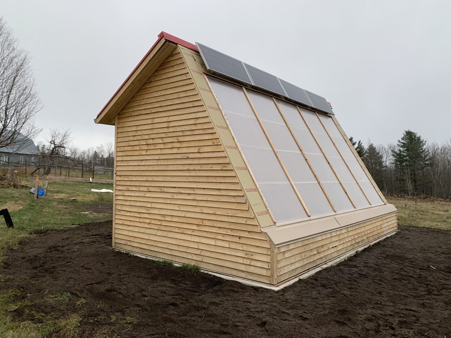 découvrez les avantages d'une serre solaire pour cultiver vos plantes tout en optimisant l'ensoleillement. notre guide vous aide à choisir la meilleure serre pour vos besoins horticoles, offrant une chaleur naturelle et une protection efficace contre les intempéries.