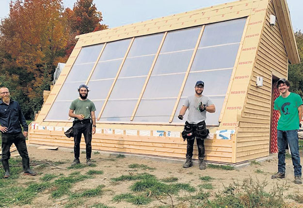 découvrez les avantages des serres solaires : un espace idéal pour cultiver vos plantes tout en optimisant l'ensoleillement. apprenez comment concevoir votre propre serre solaire pour profiter d'un jardin florissant, même en hiver.