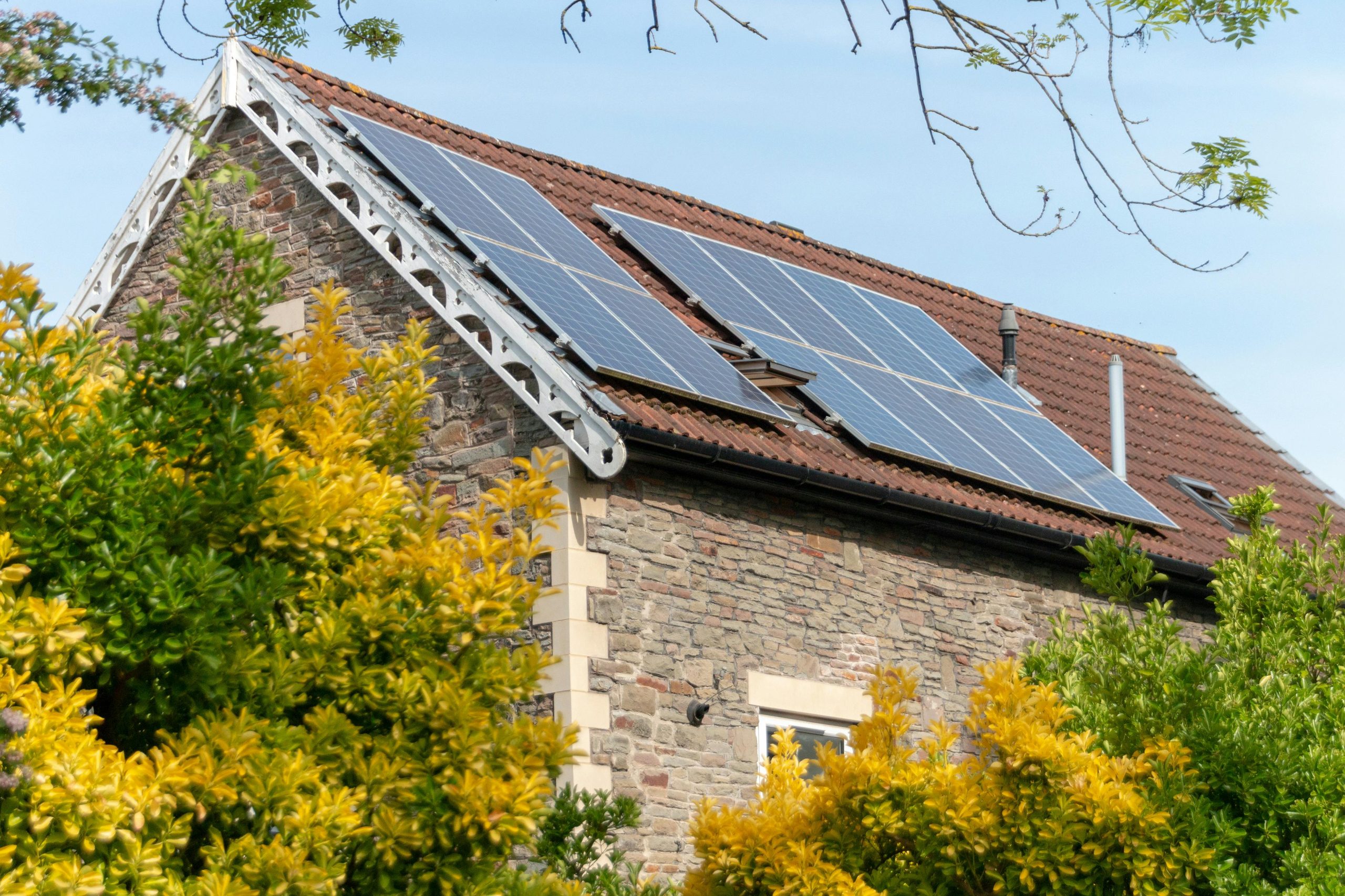 découvrez les solutions solaires en france, les avantages de l'énergie renouvelable, et comment profiter du soleil pour réduire votre facture énergétique tout en préservant l'environnement.