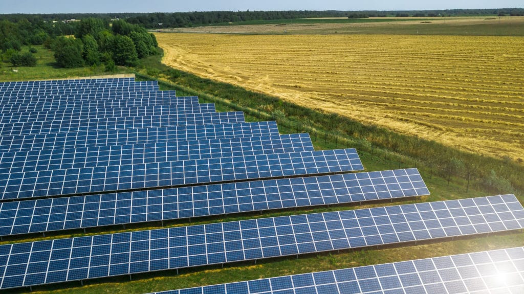 découvrez les solutions solaires edf pour une énergie renouvelable et durable. profitez de l'expertise d'edf et d'installations adaptées à vos besoins pour réduire votre empreinte carbone et réaliser des économies sur vos factures d'énergie.