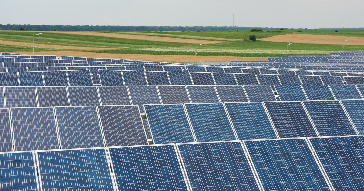 découvrez les subventions solaires disponibles en france pour financer vos projets d'énergie renouvelable. profitez des aides financières pour réduire vos coûts d'installation et contribuer à la transition énergétique.