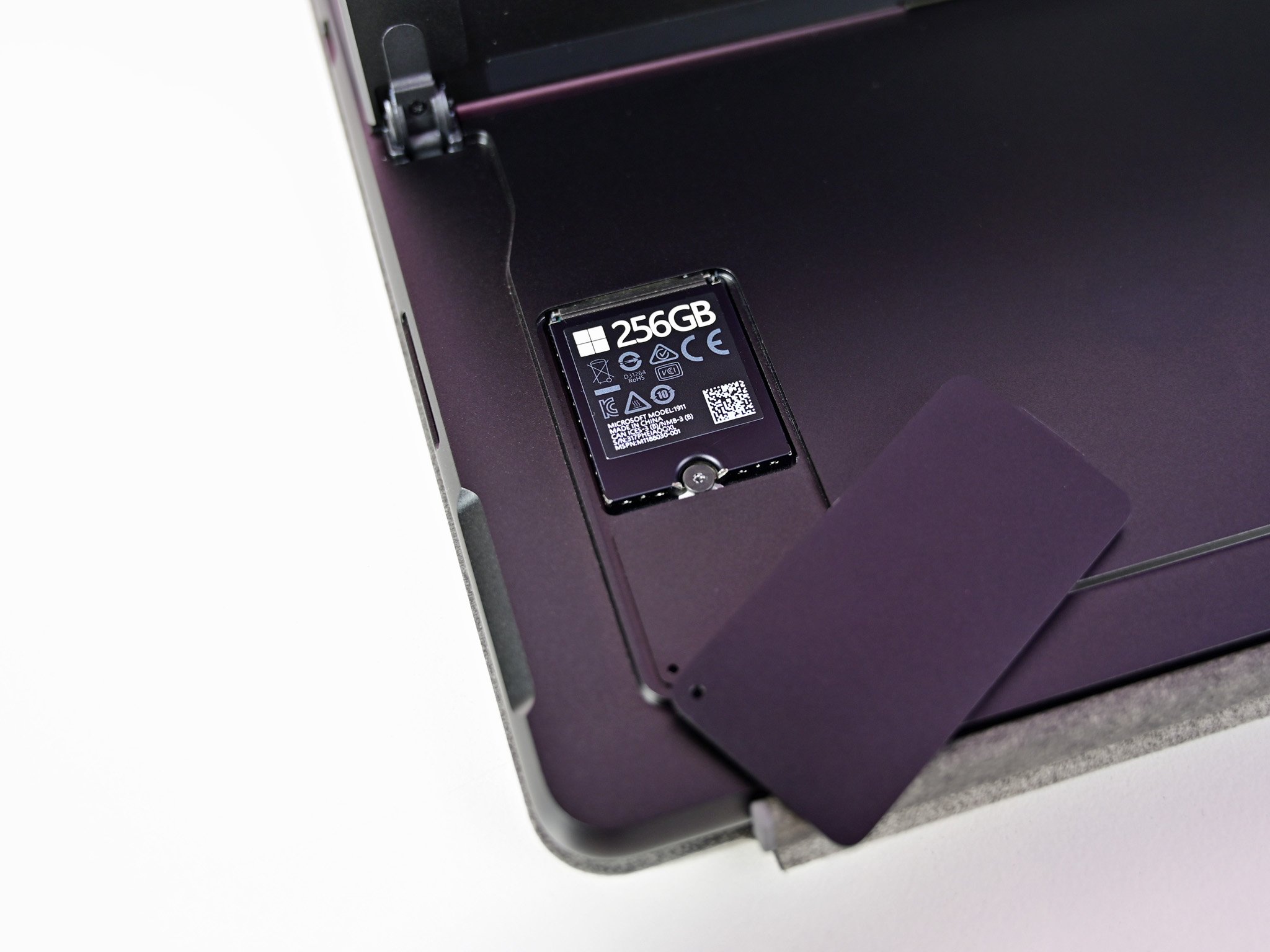 découvrez surface 8, la tablette polyvalente qui allie performance et élégance. profitez d'une expérience utilisateur fluide, d'une connectivité optimale et d'un design raffiné pour booster votre créativité et productivité au quotidien.