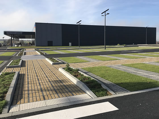 découvrez nos conseils et informations sur la surface de parking en m², optimisez l'utilisation de vos espaces et assurez une gestion efficace de votre stationnement.