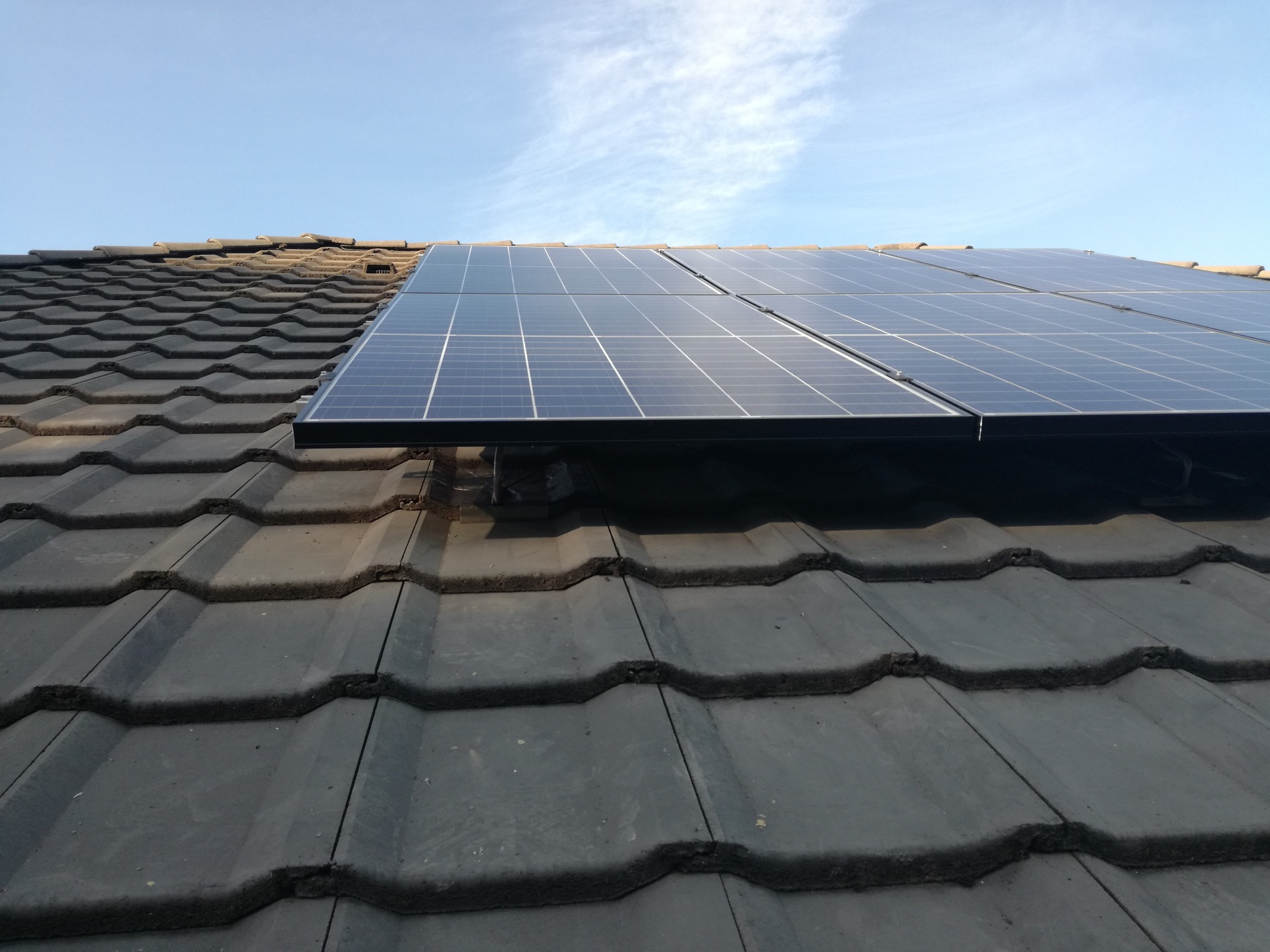 découvrez la surimposition solaire, une technique innovante qui optimise l'utilisation de l'énergie solaire en superposant plusieurs couches de captation. apprenez-en davantage sur ses avantages, ses applications et son impact sur l'efficacité énergétique.