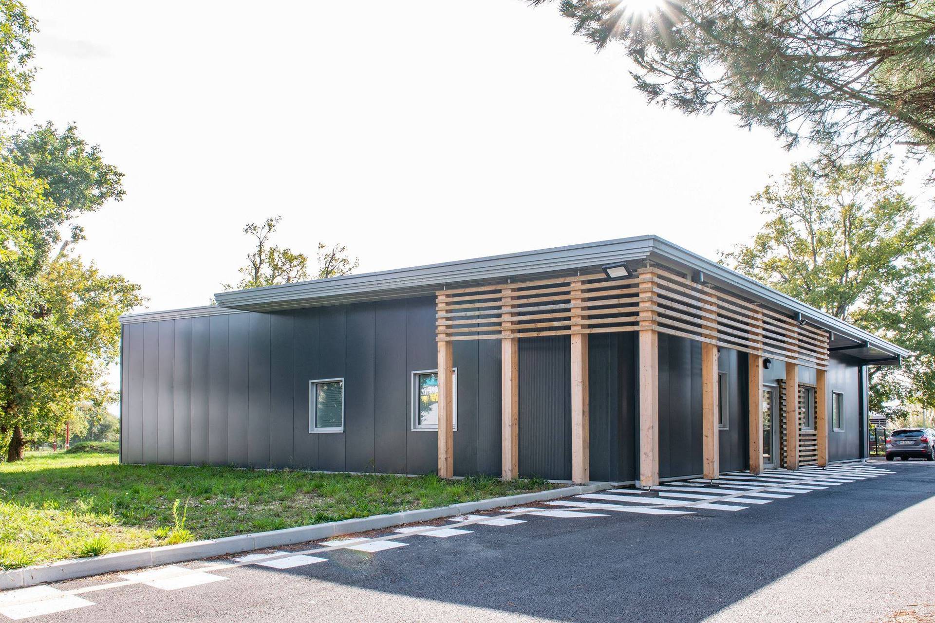 découvrez les tarifs compétitifs pour vos projets de construction et de rénovation. notre guide complet sur le tarif bâtiment vous aide à planifier votre budget efficacement tout en garantissant des travaux de qualité.