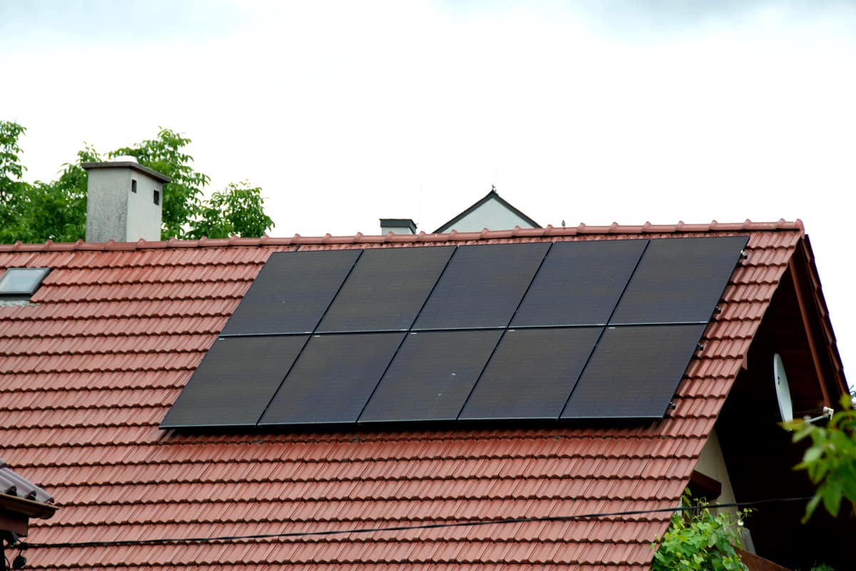 découvrez tout ce qu'il faut savoir sur la taxe solaire en france : son fonctionnement, les avantages fiscaux liés à l'installation de panneaux photovoltaïques, et comment optimiser votre rentabilité tout en contribuant à la transition énergétique.