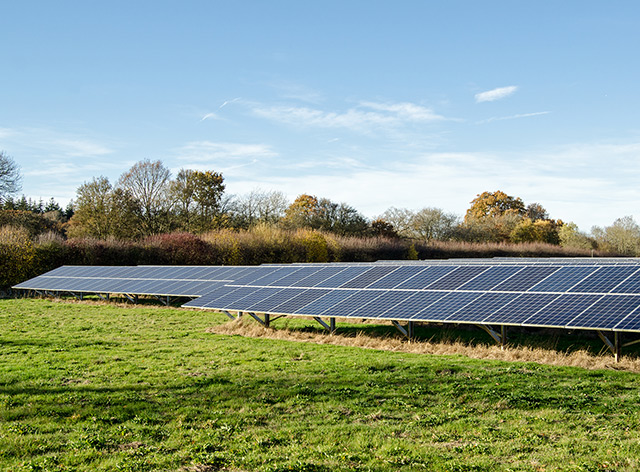 découvrez les opportunités d'investissement dans des terrains destinés à l'installation de panneaux photovoltaïques. profitez d'une source d'énergie renouvelable tout en valorisant votre patrimoine. explorez les avantages écologiques et financiers d'un terrain dédié à l'énergie solaire.