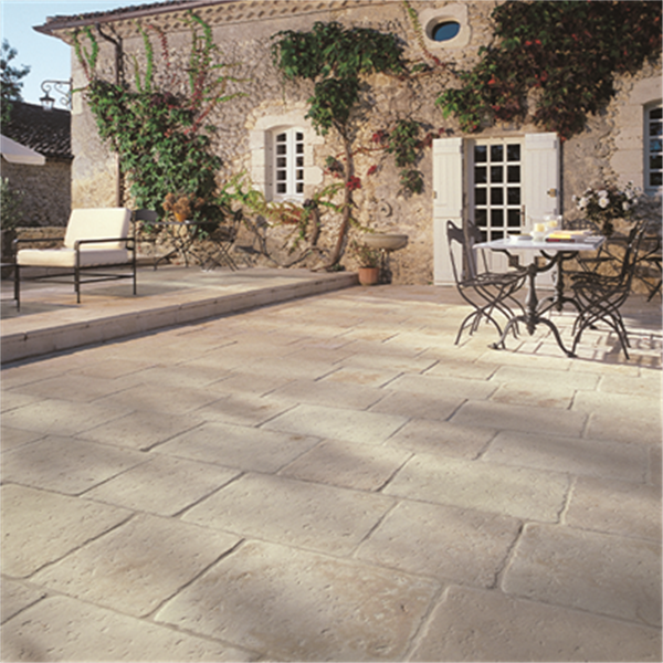 découvrez nos terrasses en béton 40x40, alliant esthétisme et durabilité. idéales pour embellir votre extérieur, ces dalles robustes s'adaptent à tous les styles et résistent aux intempéries. transformez votre espace extérieur avec une touche moderne et élégante.