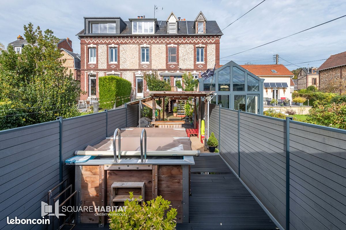 découvrez les services de la terrasse crédit agricole, votre espace dédié pour bénéficier d'une expertise financière adaptée à vos besoins. profitez de conseils personnalisés et d'offres exclusives pour optimiser vos projets et investissements.