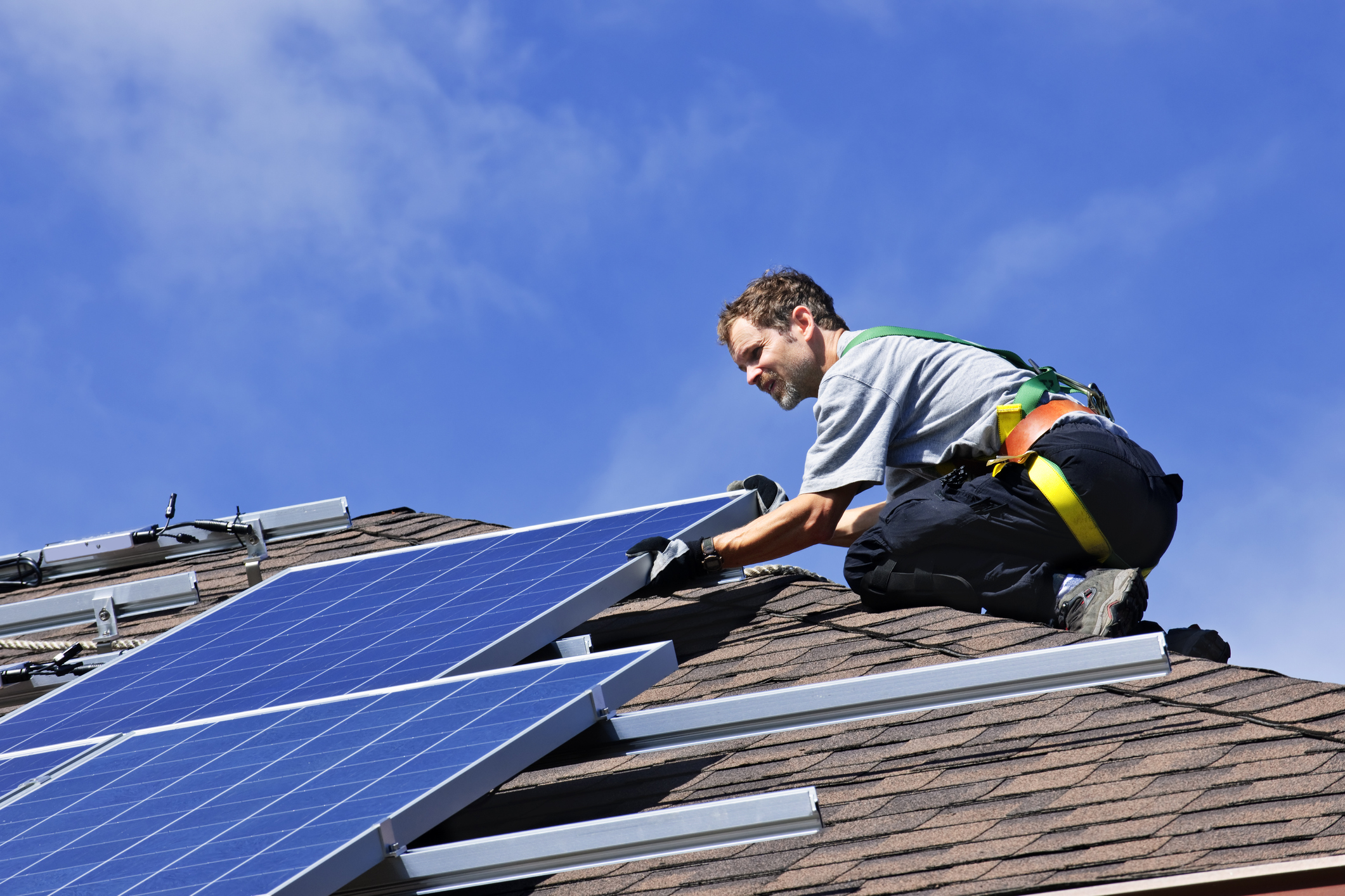 découvrez les avantages des toits photovoltaïques, une solution écologique et économique pour produire votre propre énergie. apprenez comment installer des panneaux solaires sur votre toiture et réduisez vos factures d'électricité.
