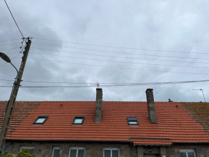 découvrez tout ce que vous devez savoir sur la toiture à 35°, ses avantages, son installation et son entretien. optimisez l’efficacité énergétique de votre maison avec cette solution durable et esthétique.