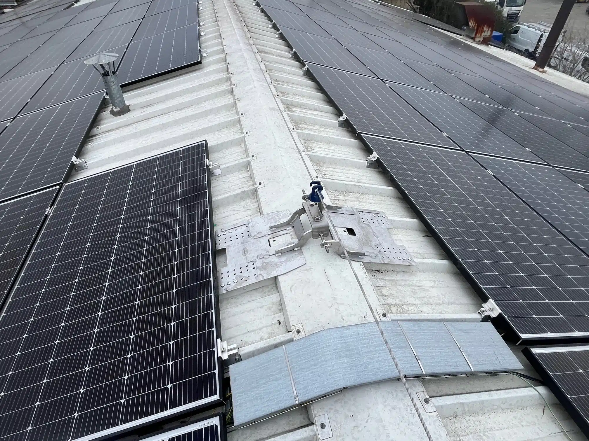 découvrez les avantages de la toiture photovoltaïque : une solution écologique et économique pour produire votre propre électricité à partir de l'énergie solaire. optez pour une installation performante qui réduit vos factures d'énergie et contribue à la protection de l'environnement.