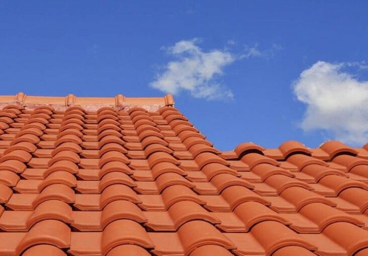 découvrez nos services professionnels de toiture pour des solutions durables et esthétiques. qu'il s'agisse de la réparation, de l'entretien ou de l'installation de nouveaux toits, notre équipe d'experts vous garantit une qualité irréprochable. protégez votre maison avec une toiture fiable et efficace.