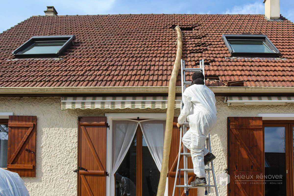découvrez comment les travaux d'isolation peuvent influencer vos impôts en 2025. profitez des crédits d'impôt et des aides financières pour améliorer votre confort tout en allégeant votre fiscalité.