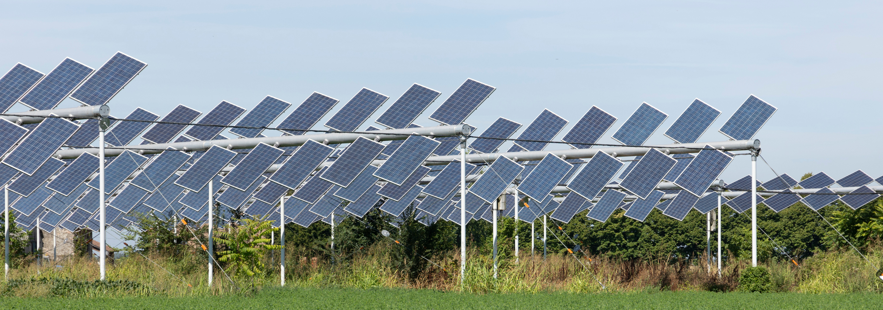 découvrez tout ce qu'il faut savoir sur la tva photovoltaïque en 2025 : taux, exemptions et impacts sur vos projets solaires. restez informé des dernières réglementations pour maximiser vos économies d'énergie.