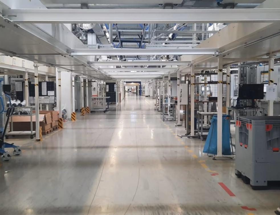 découvrez notre usine spécialisée dans la fabrication de panneaux solaires de haute qualité. engagés pour un avenir durable, nous proposons des solutions énergétiques innovantes qui allient performance et respect de l'environnement. explorez nos produits et participez à la transition énergétique avec nous.