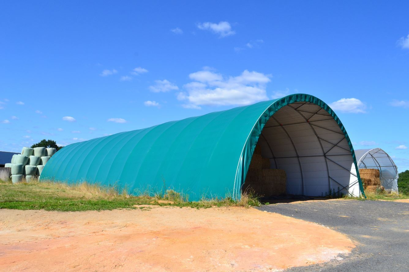 découvrez notre large sélection d'abris agricoles conçus pour protéger vos cultures et animaux. profitez de solutions durables et adaptées à vos besoins avec des prix compétitifs. commandez dès maintenant pour améliorer votre exploitation!