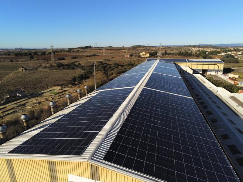 découvrez notre sélection exclusive de systèmes photovoltaïques à la vente. profitez de l'énergie solaire pour réduire vos factures d'électricité et contribuer à la protection de l'environnement. des solutions adaptées à tous vos besoins énergétiques, contactez-nous pour plus d'informations !