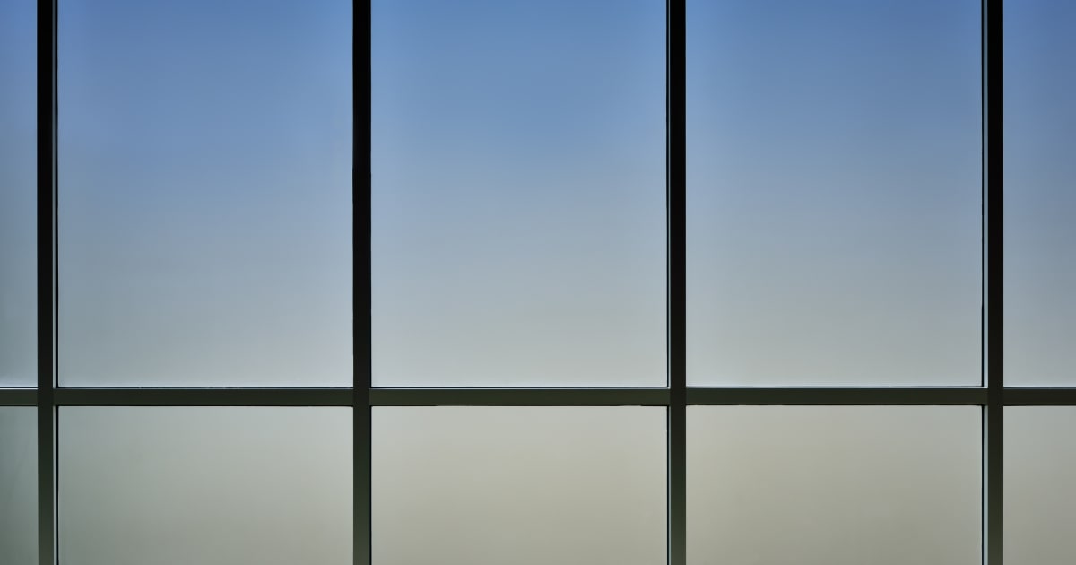 découvrez nos solutions de vitrage opaque, alliant esthétique et confidentialité. idéales pour les bureaux ou espaces privés, nos vitres opaques garantissent une luminosité optimale tout en préservant votre intimité. améliorez votre intérieur avec des designs modernes et élégants!