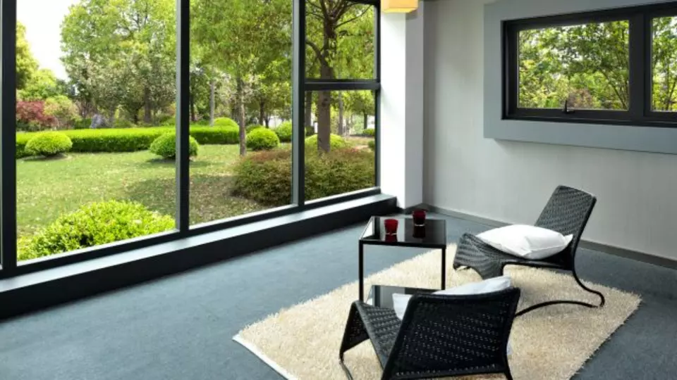 découvrez les avantages du vitrage solaire pour votre maison : améliorez votre confort thermique tout en réduisant vos factures d'énergie. ce type de vitrage innovant permet de réguler la température intérieure en filtrant les rayons du soleil, tout en offrant une luminosité naturelle. optez pour une solution écologique et économique pour un habitat durable.