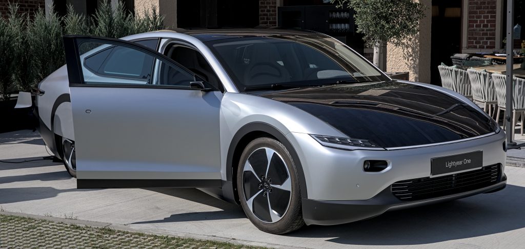 découvrez l'avenir de la mobilité avec notre voiture solaire, alliant innovation et respect de l'environnement. profitez d'une conduite silencieuse et propre, tout en bénéficiant d'une autonomie optimale grâce à l'énergie solaire. rejoignez la révolution verte dès aujourd'hui !