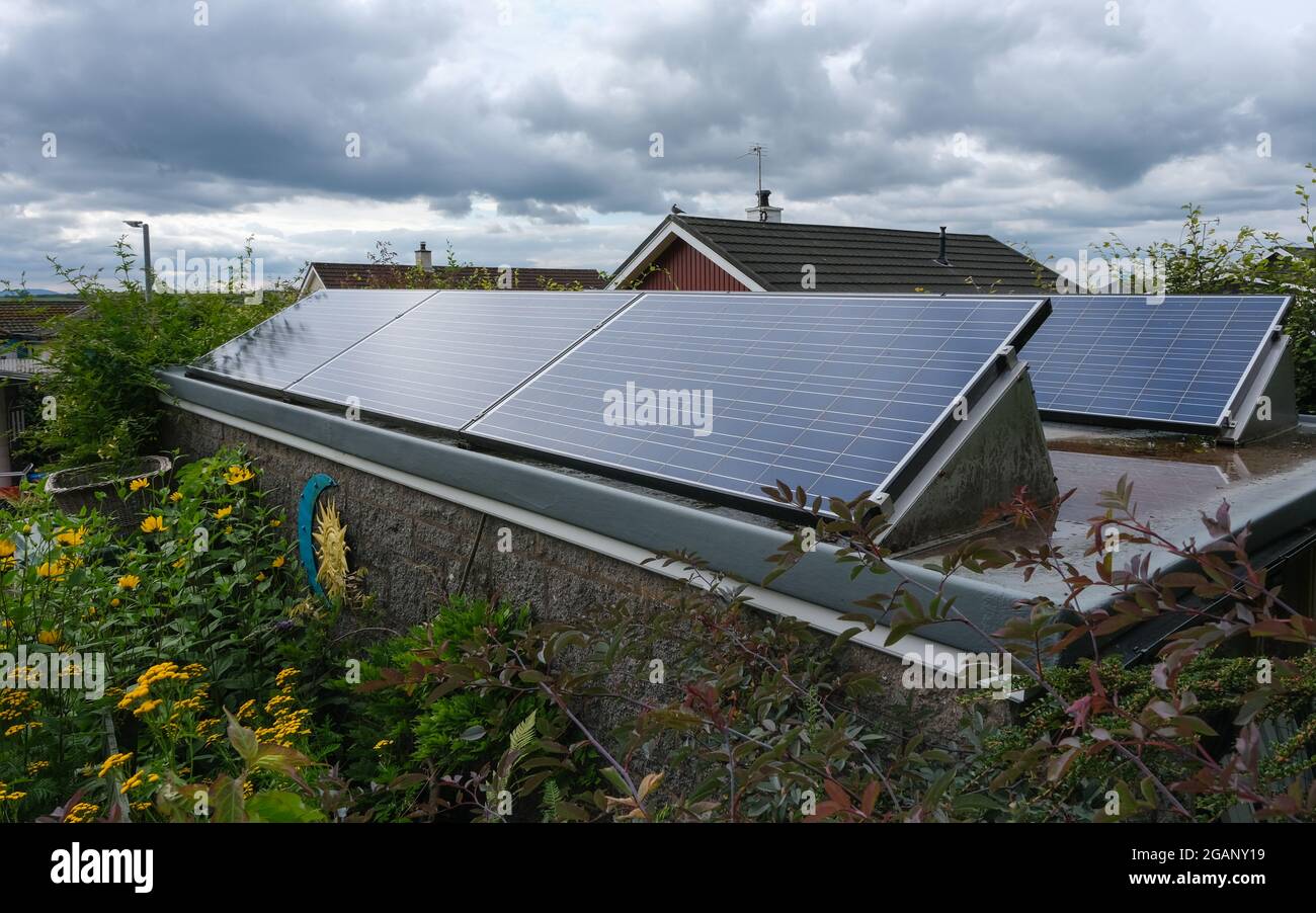 découvrez notre gamme d'abris de jardin solaires, alliant écologie et fonctionnalité. profitez d'un espace extérieur optimisé tout en réduisant votre empreinte carbone grâce à des solutions énergétiques durables.