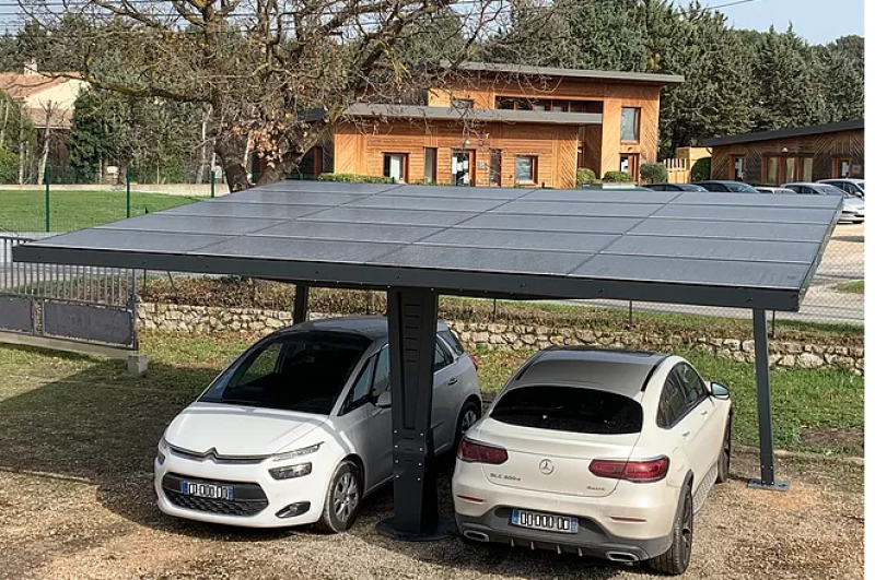 découvrez notre abri solaire, la solution idéale pour profiter de votre extérieur tout en étant protégé du soleil. idéal pour les terrasses et jardins, cet abri design combine esthétique et fonctionnalité, vous permettant de créer un espace de détente agréable et ombragé.