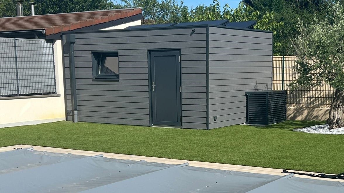 découvrez notre large gamme d'abris adaptés à tous vos besoins : abris de jardin, carports, et solutions sur mesure. protégez vos biens et profitez d'espaces extérieurs confortables et stylés.