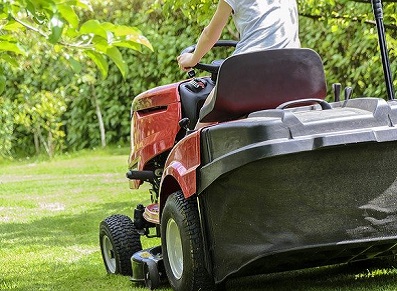 découvrez nos abris pour tracteurs, conçus pour protéger efficacement votre matériel agricole des intempéries tout en offrant un accès facile. optez pour une solution durable qui allie robustesse et fonctionnalité, idéale pour préserver la longévité de vos engins.