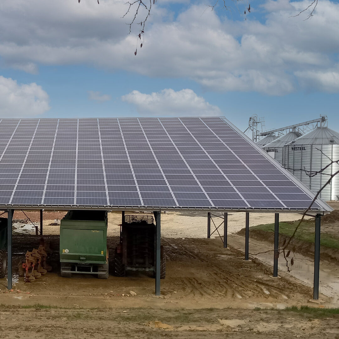 découvrez l'agri-photovoltaïque, une solution innovante qui combine agriculture et énergie solaire. optimisez vos terres agricoles tout en produisant de l'énergie renouvelable. apprenez comment cette démarche durable peut améliorer la rentabilité de votre exploitation tout en préservant l'environnement.