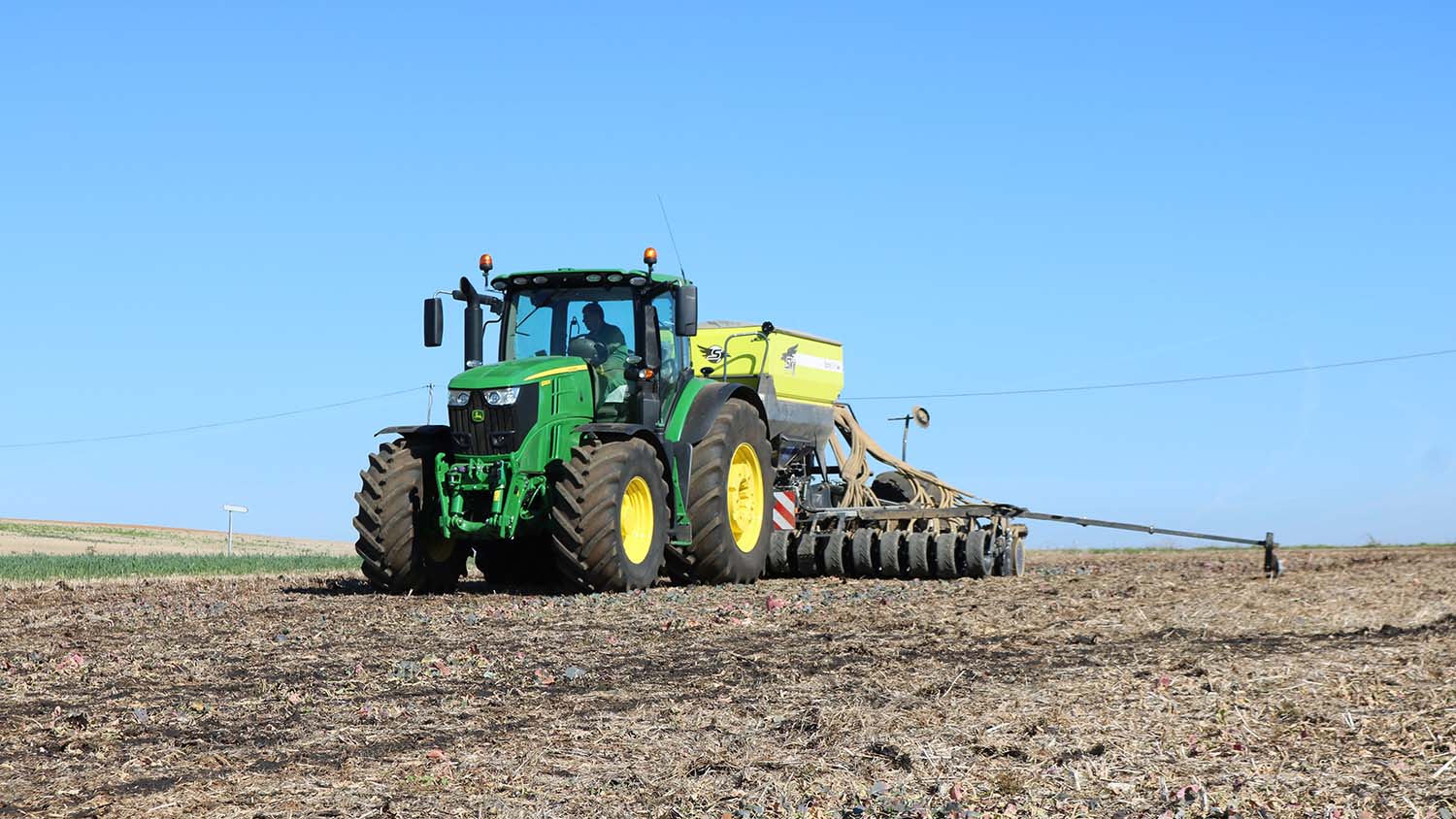 découvrez l'agriculture en normandie, une région riche en traditions et en savoir-faire. explorez les pratiques agricoles durables, les produits locaux et les paysages verdoyants qui font de cette région un exemple d'harmonie entre agriculture et nature.
