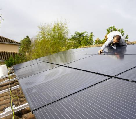 découvrez notre service d'aide aux panneaux solaires dans le département 31. profitez de conseils personnalisés, d'informations sur les subventions et d'un accompagnement pour maximiser votre investissement dans l'énergie solaire. transformez votre habitation en une source d'énergie durable et économique.