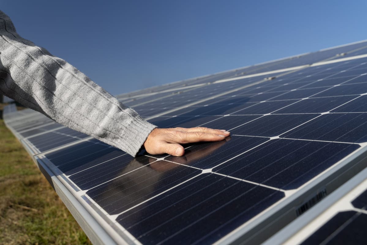 découvrez notre service d'aide photovoltaïque qui vous accompagne dans la transition énergétique. profitez de conseils personnalisés, d'informations sur les subventions et d'un soutien dans l'installation de panneaux solaires pour optimiser votre production d'énergie renouvelable.