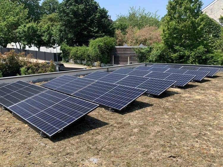 découvrez les aides financières pour l'installation de panneaux solaires en 2025. informez-vous sur les subventions, crédits d'impôt et prêts à taux zéro pour faciliter votre transition énergétique et réduire votre facture d'électricité.
